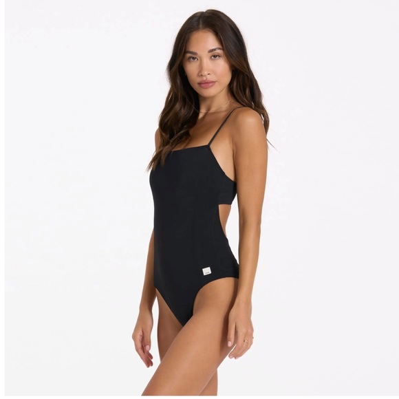BNWT Vuori swim suit - Picture 2 of 4